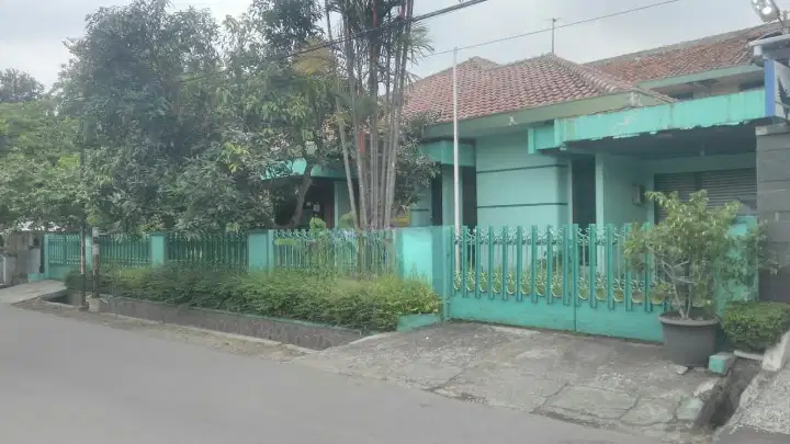 Dijual Cepat BU Rumah Besar Di Buahbatu
