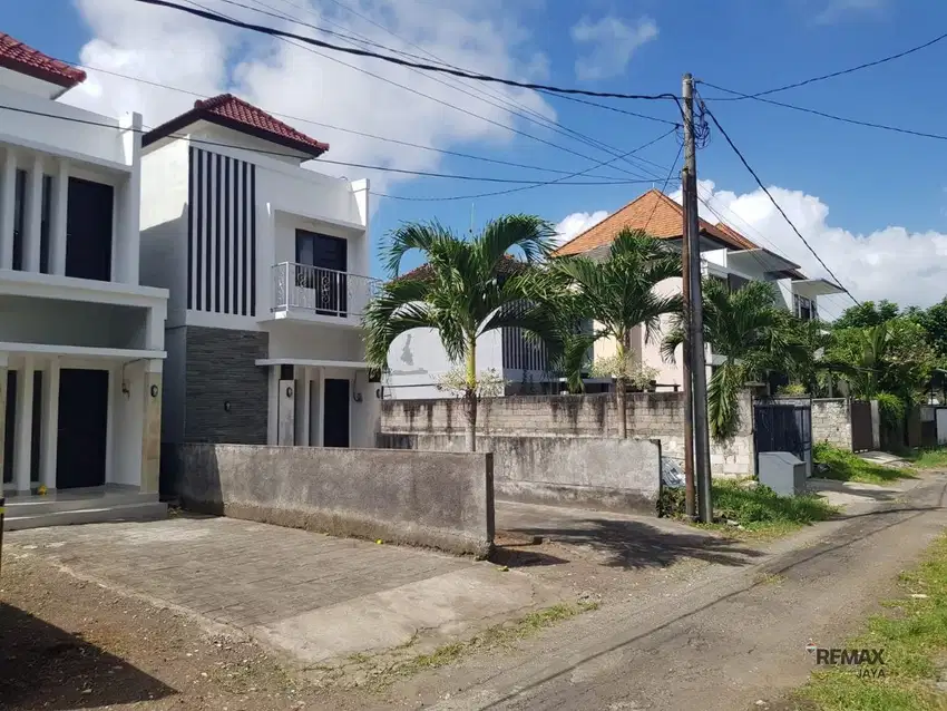 Rumah baru 2 lantai type minimalis dijual, Nusa Dua area