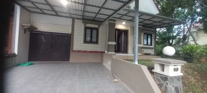 Dijual Rumah di Kota Baru Parahyangan, Mewah Strategis Tatar Pitaloka