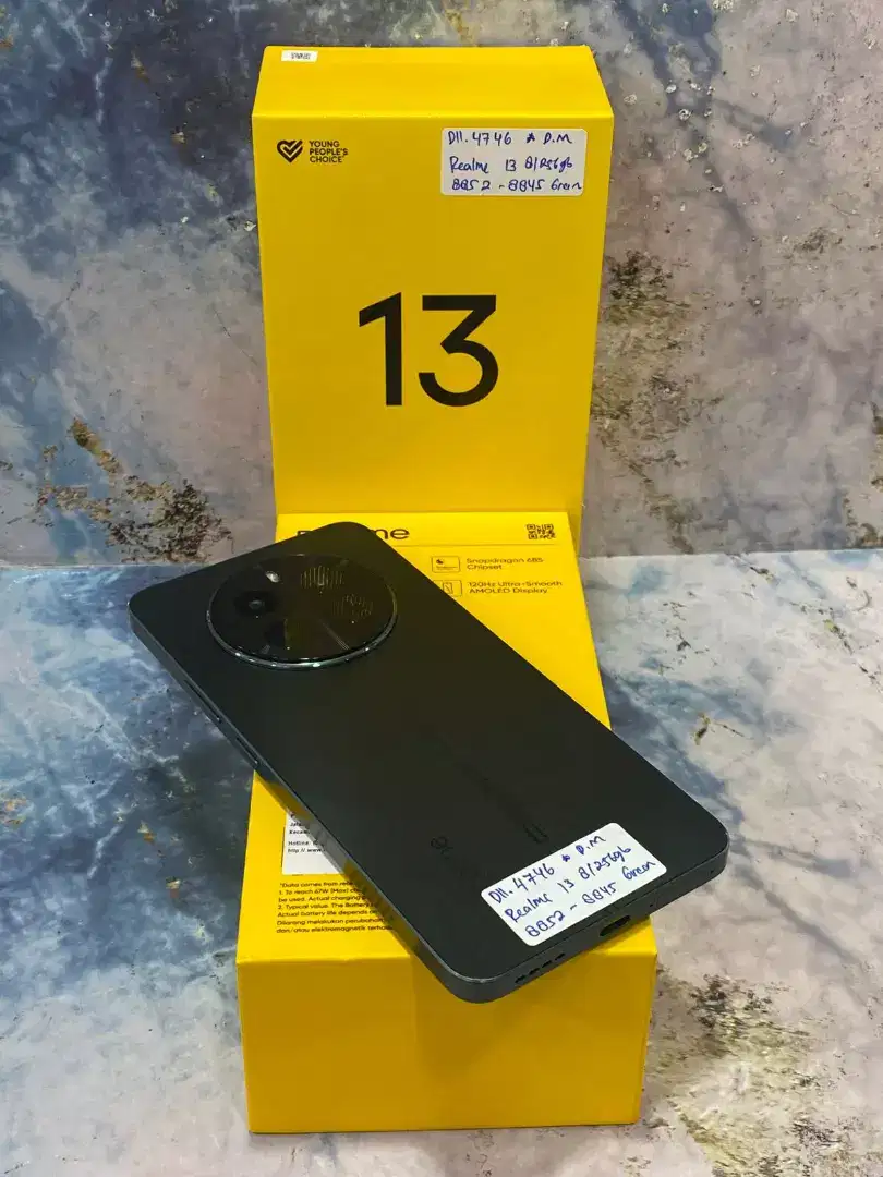 Di jual HP REALME 13 warna GREEN RAM 8GB ROM 256 GB
