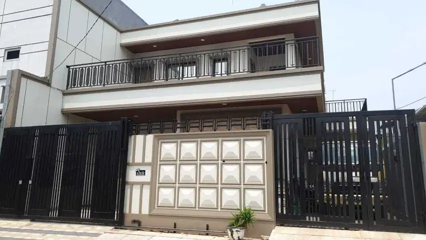 Rumah Hook Baru 2 lantai lebar 11 m² di Sunter Jakarta-Utara