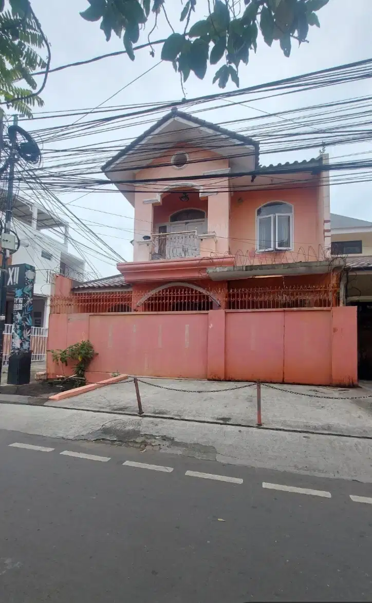Rumah Hook Siap Huni Cempaka Baru, Sumur Batu Kemayoran