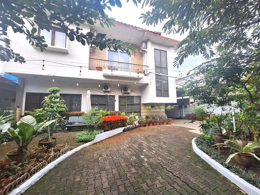 DIJUAL RUMAH DENGAN KOSKOSAN DI AREA PONDOK LABU LOKASI STRATEGIS