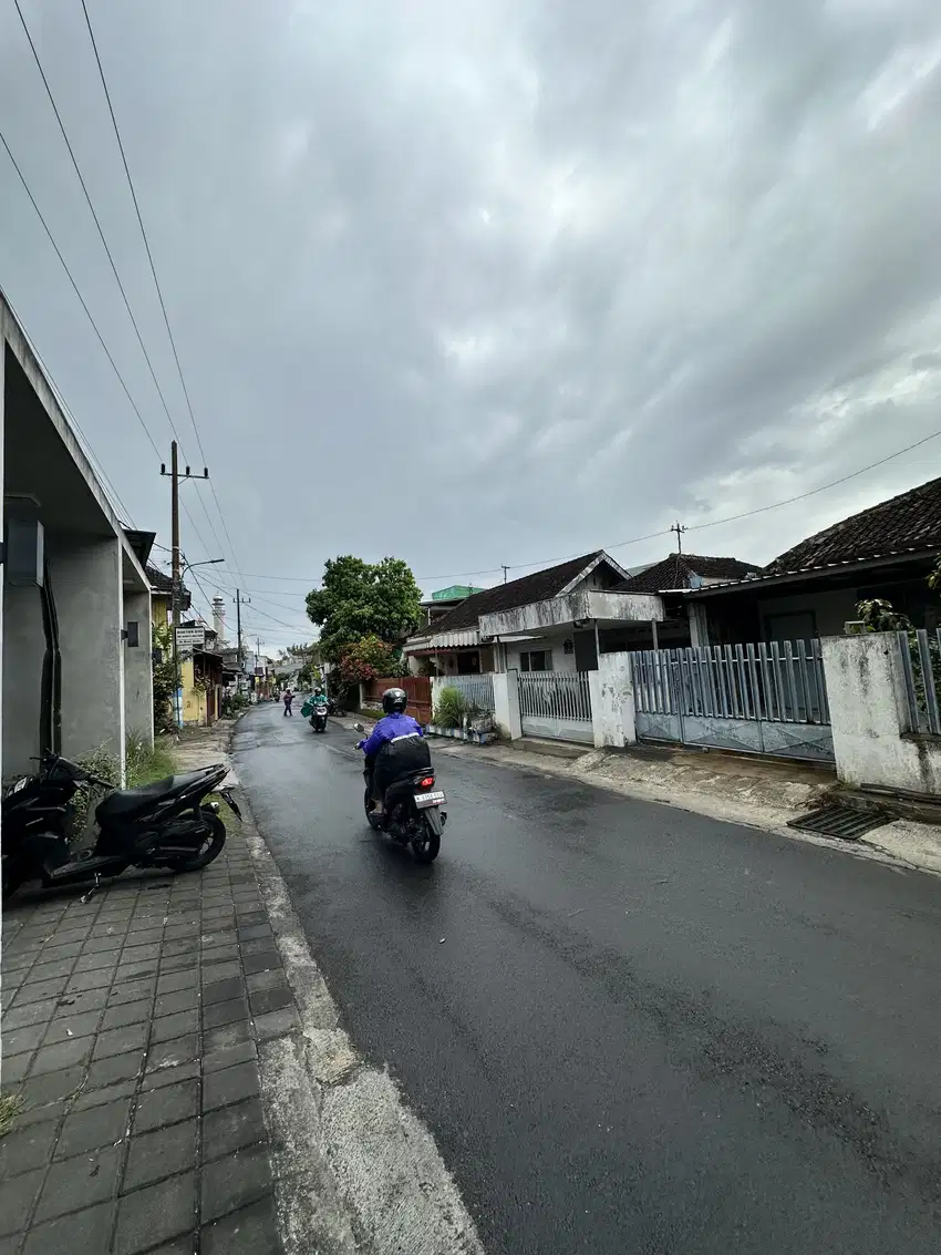 Dijual Cepat Rumah Harga Tanah di Candi2 Suhat Kampus UB Malang