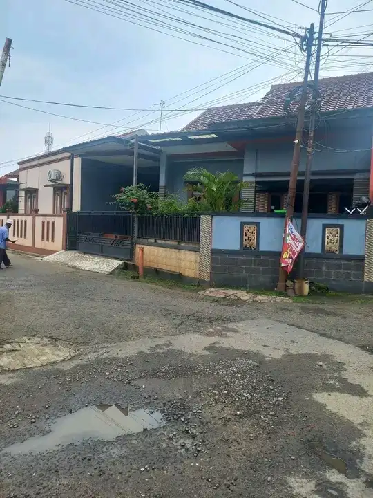 Dijual Rumah Lokasi di Villa Santika Grogol Depok