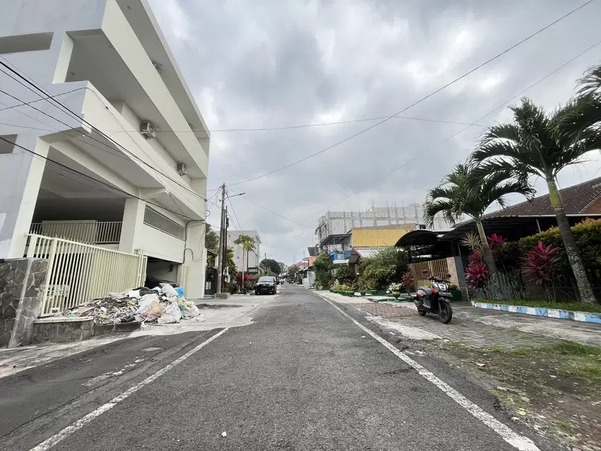 Rumah Luas 235m Jalan Bunga Bunga Kalpataru Dekat SUHAT malang
