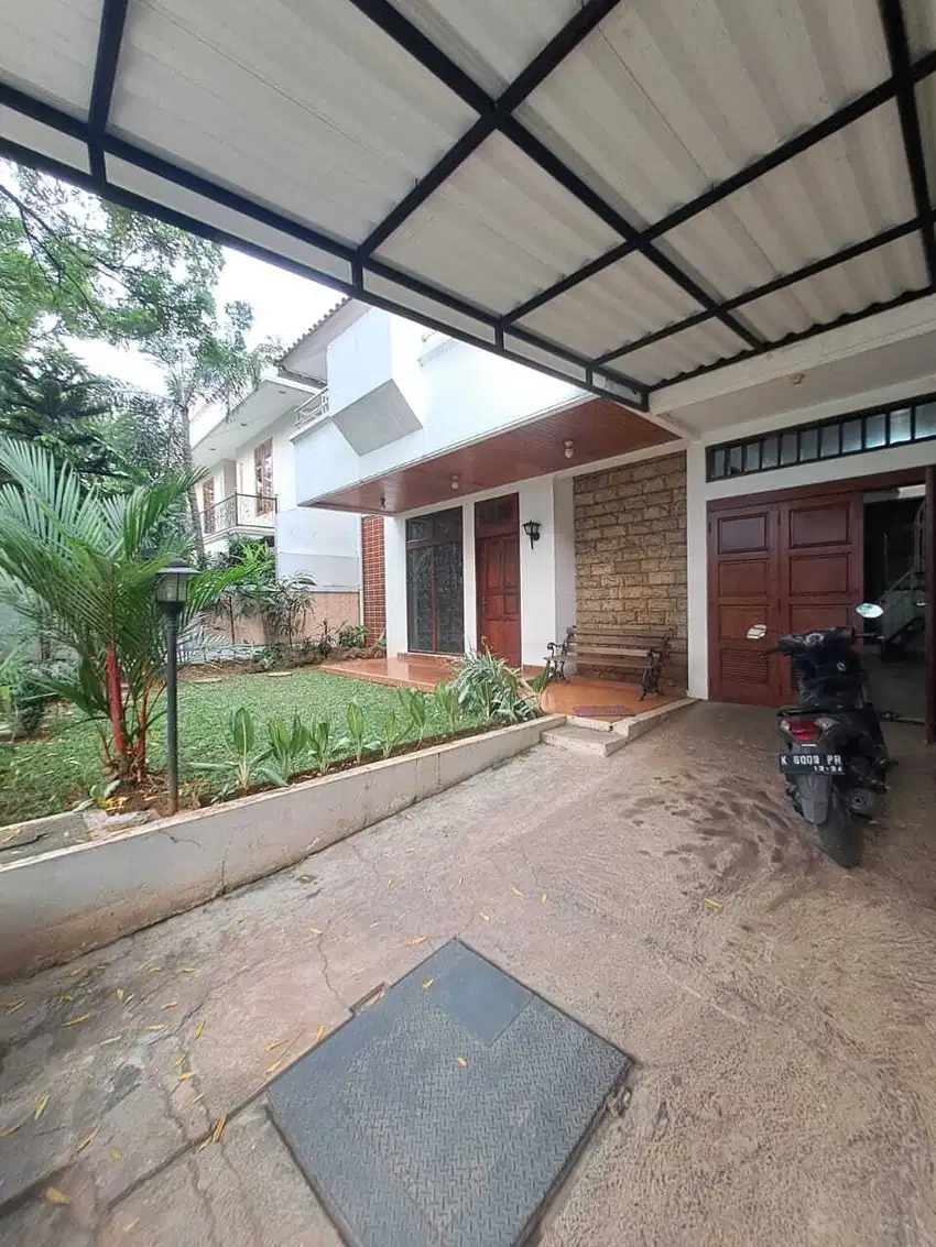 Disewakan Rumah Siap Huni di Pondok Indah Jakarta Selatan