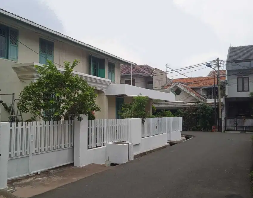Rumah Hitung Tanah di JL. IKAN dekat Al Azhar Rawamangun