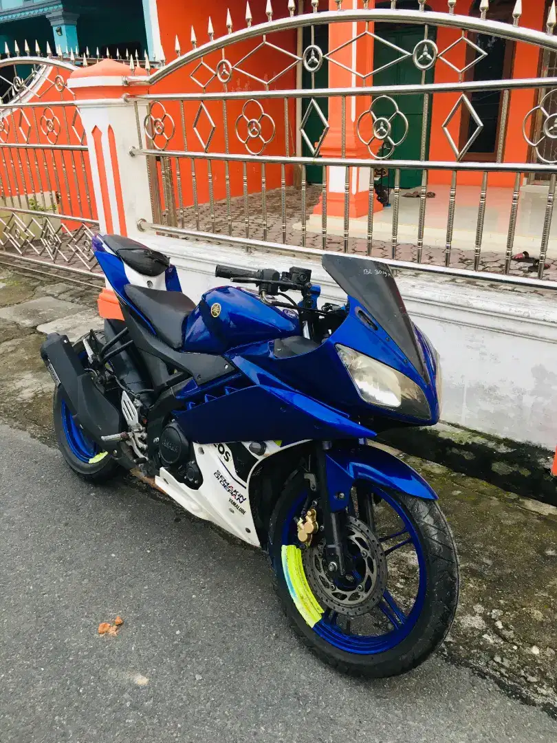 Yamaha R15 V2 TAHUN 2017