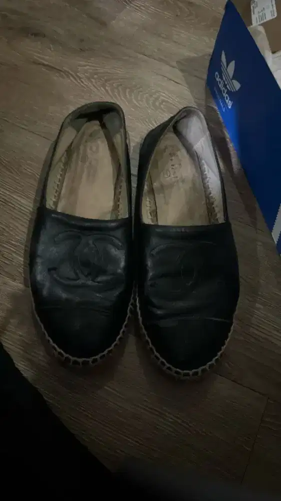 Sepatu chanel second original good condition