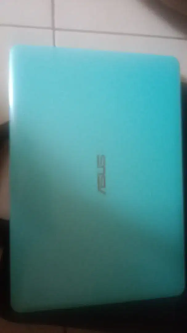Jual laptop bekas