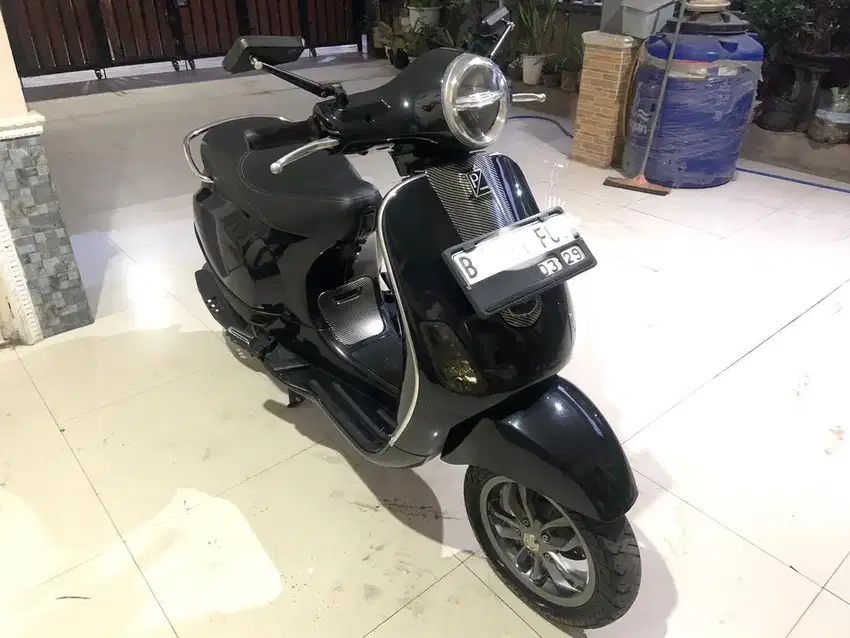 Vespa LX 125 Iget 2020 Hitam