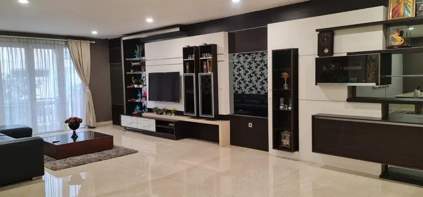 Rumah Mewah PIK 1 BGM Cluster Akasia 234m2 Furnished