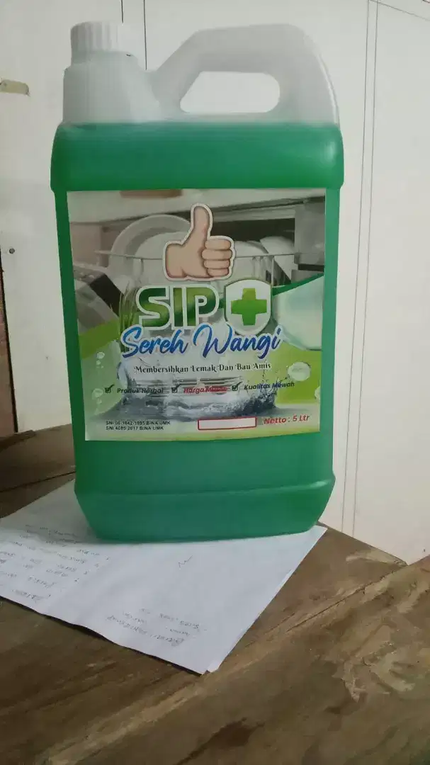 Karbol Sereh Wamngi Pembersih & Pengharum