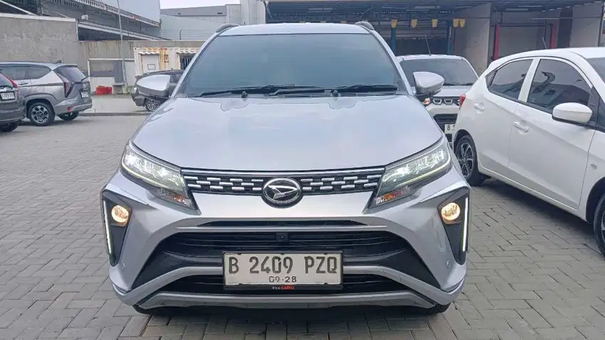 LOW KM - Daihatsu Terios R ADS AT 2023 Silver PREMIUM B2409PZQ