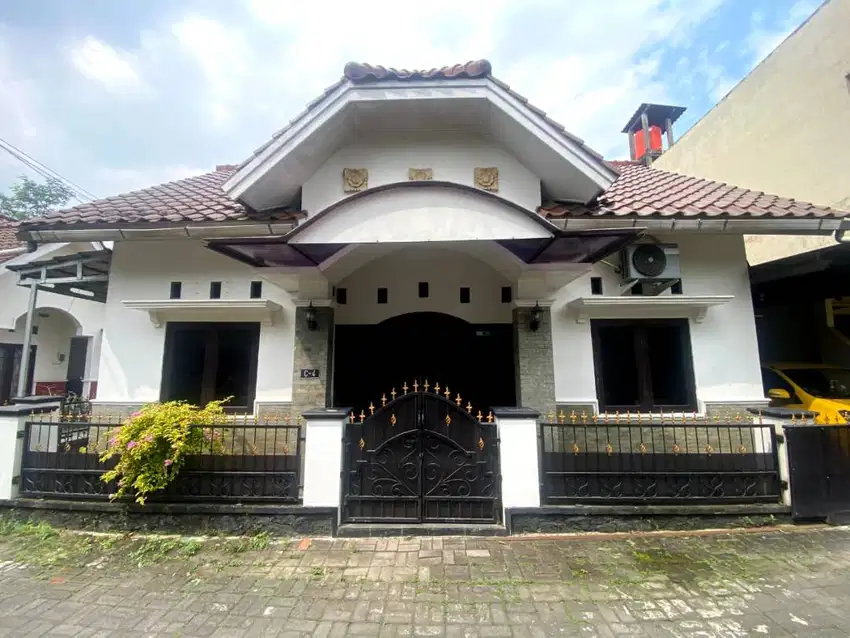 Dijual Rumah di dalam Cluster Perumahan One Gate System, posisi Hook