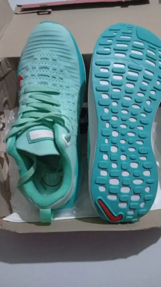 SEPATU NIKE - INFINITY RUN