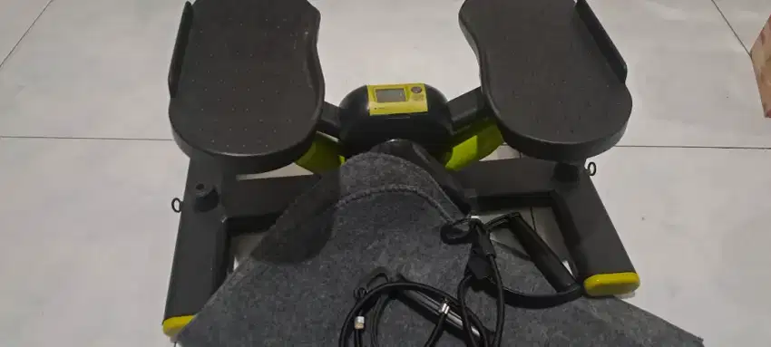 V SHAPE STEPPER ONE TWO FIT NEGO AJA