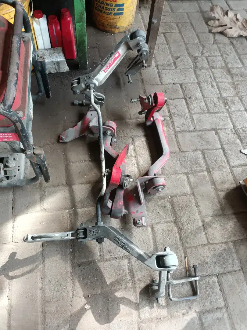 Stabilizer JS 1 Depan Belakang Fortuner / Innova Original
