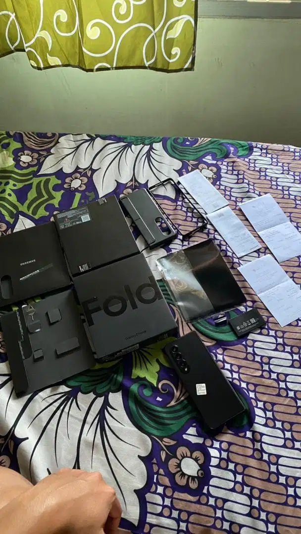samsung galaxy z fold 4 12gb/256gb sein fullset baca dulu