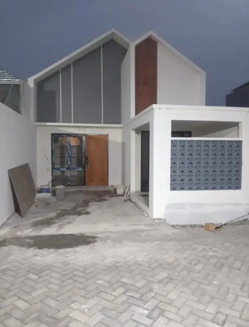 Rumah baru cluster tengah kota view kota semarang