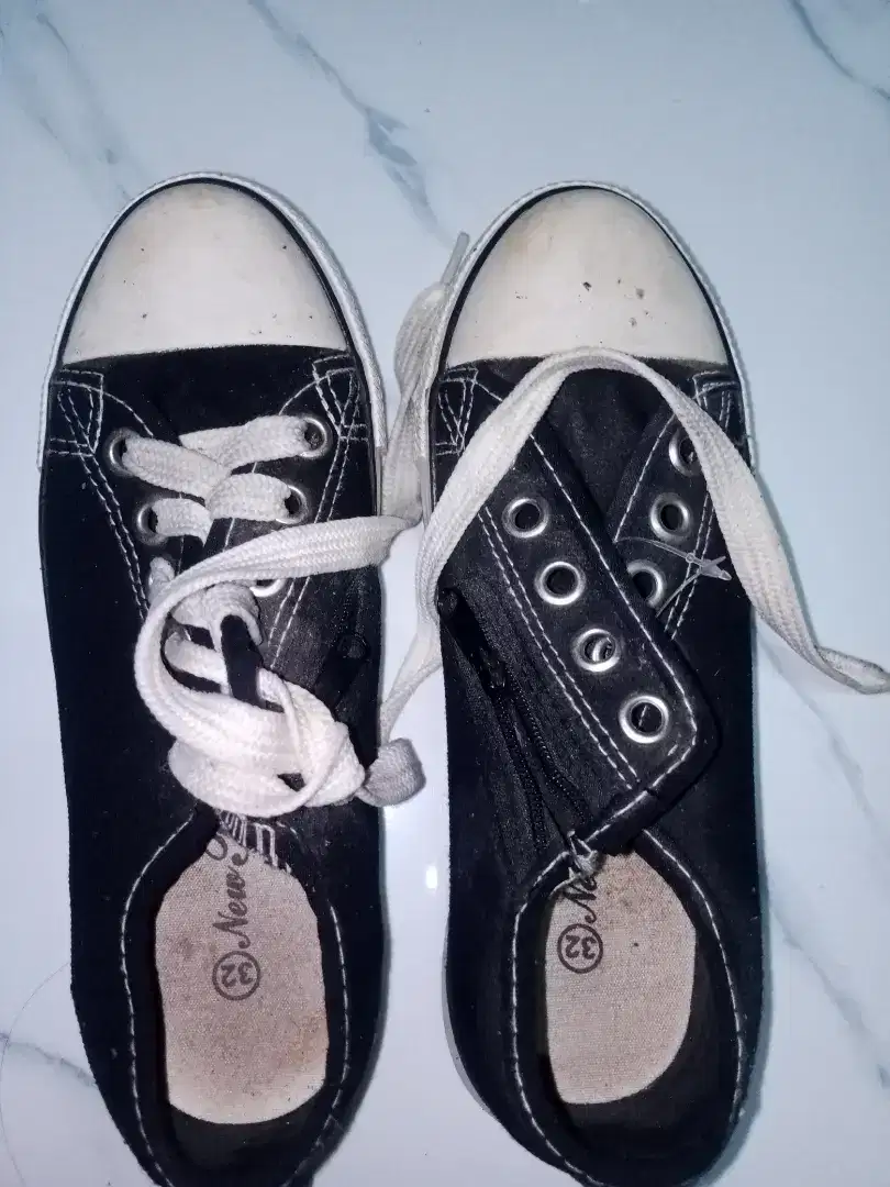 SEPATU ANAK NB SIZE 32 PRELOVED