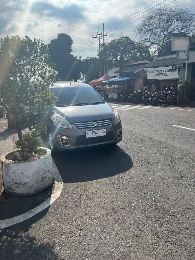 Ertiga GL kondisi bagus