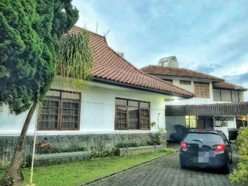 Rumah Dago Kawasan Favorit Sejuk Strategis Luas Bandung Utara