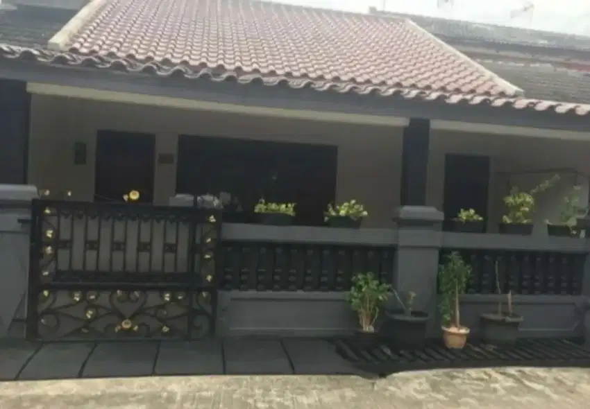 Disewakan rumah luas 90 meter di  Sukatani permai Depok