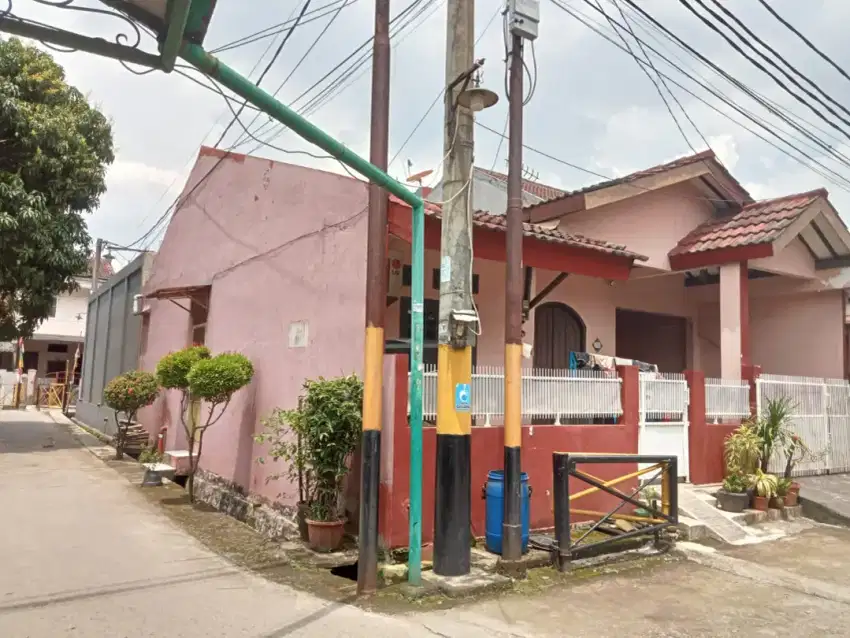 Dijual rumah di Perumahan Mutiara Gading Timur (Nego)