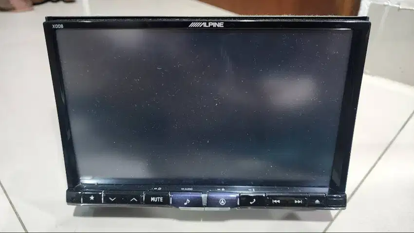 Alpine X008 ex Toyota Alphard