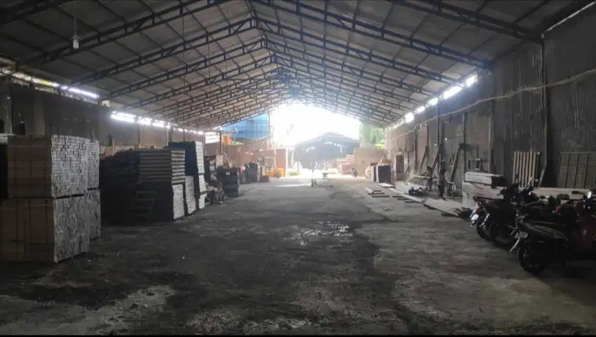 DIJUAL Tanah + Gudang