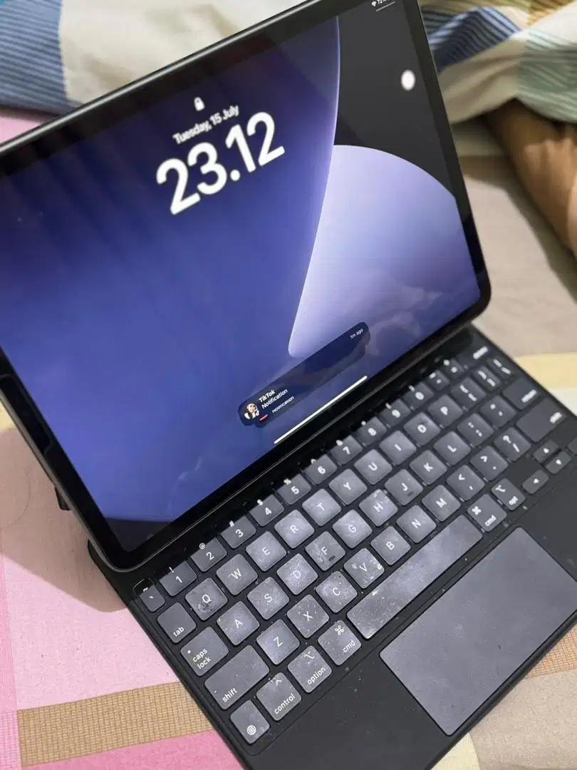 Ipad Pro M2 2022 128Gb Wifi - Fullset - MAGIC KEYBOARD APPLE