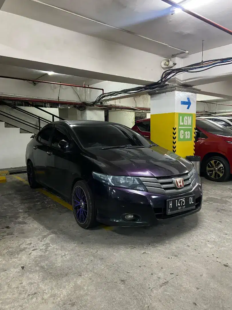 DI JUAL SANTAI MOBIL KESAYANGAN HONDA CITY TAHUN 2010