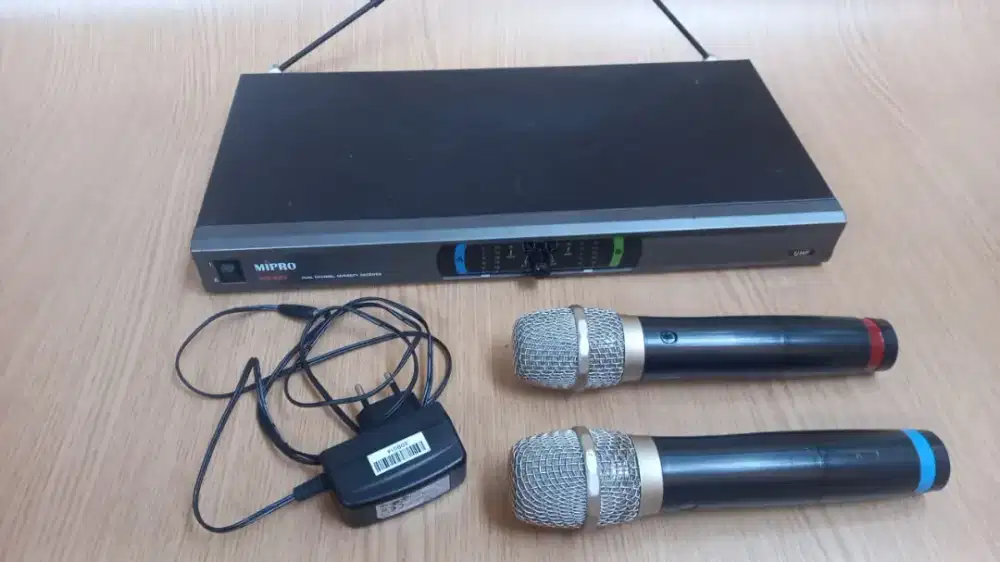 Microfon Wireless Mipro MR823