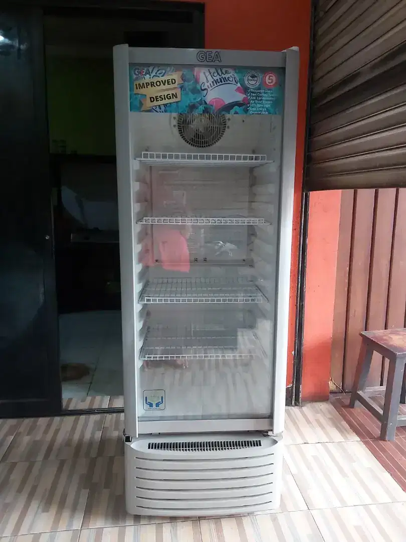 Dijual Showcase GEA Expo 30 Kondisi Bagus 75%