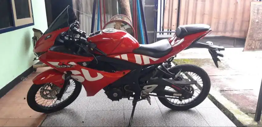 Dijual motor Suzuki GSX R 150