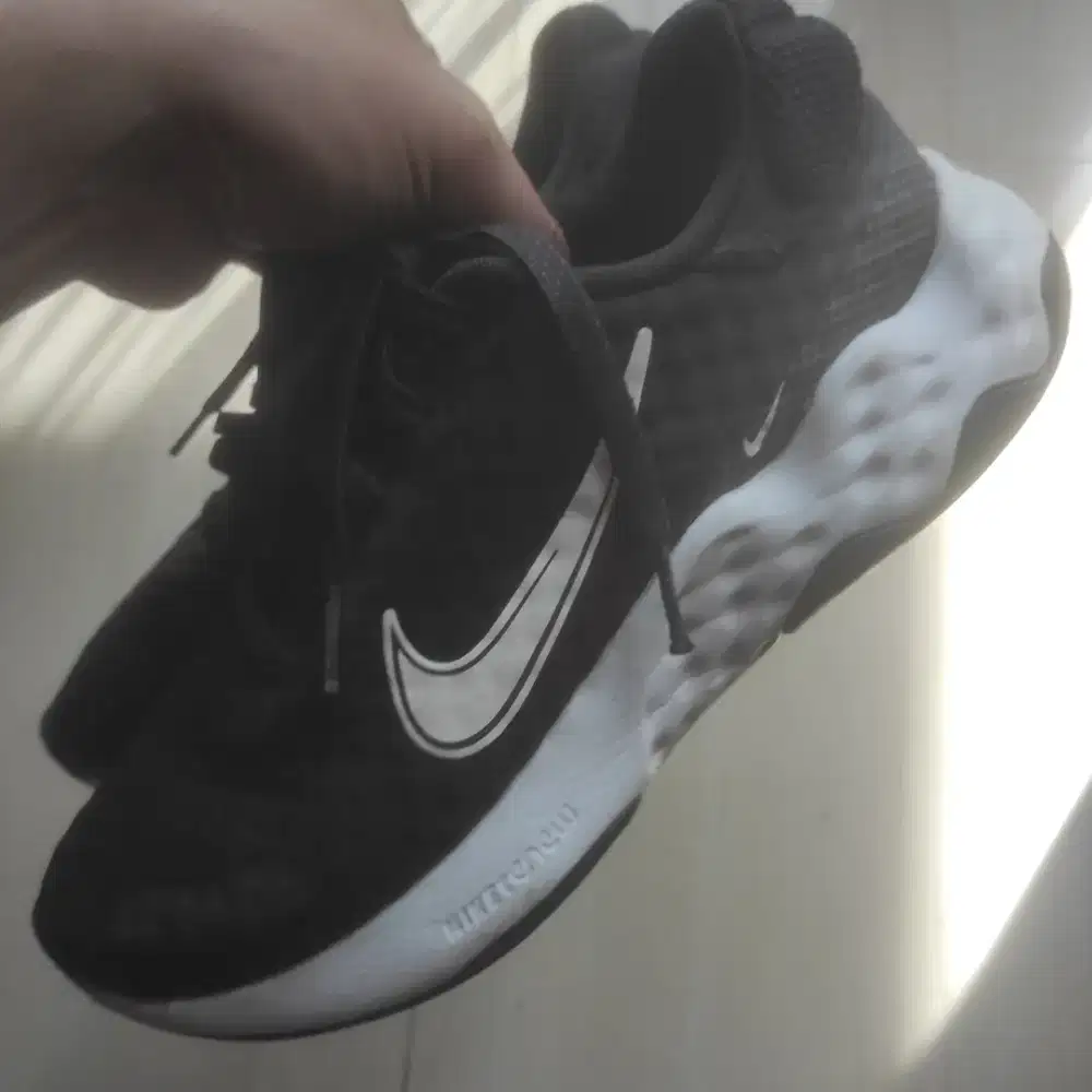 Sepatu cewe Nike Renew original