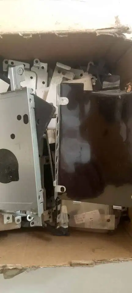 Tempat hardisk / SSD untuk laptop