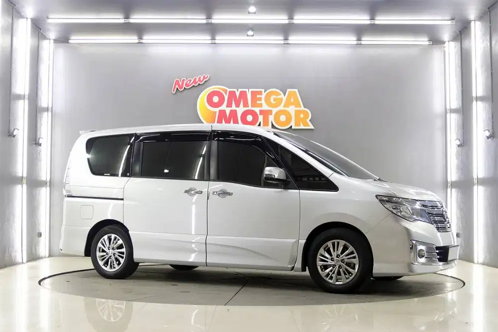 ANTIK NISSAN SERENA HWS AUTECH PANORAMIC 2.0 AT 2017