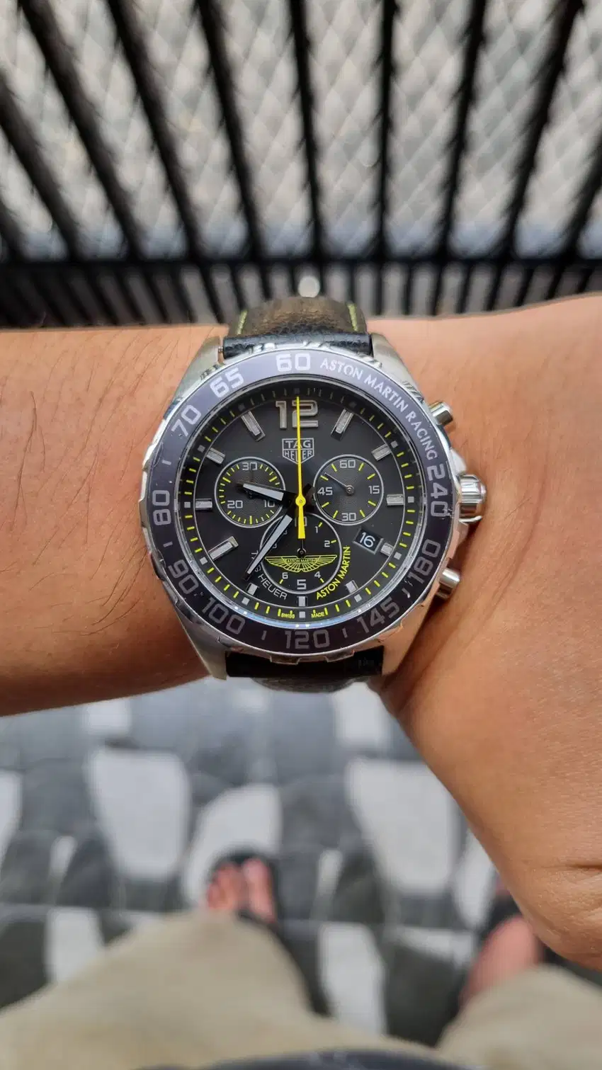 TAG Heuer Formula 1 Black Dial quartz