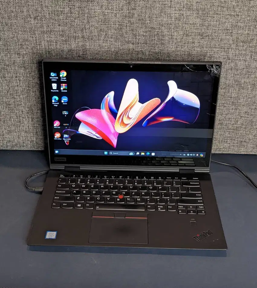 Lenovo Thinkpad X1 Yoga Core i7 Ram 16GB SSD 512GB Ada PEN Keyb Nyala