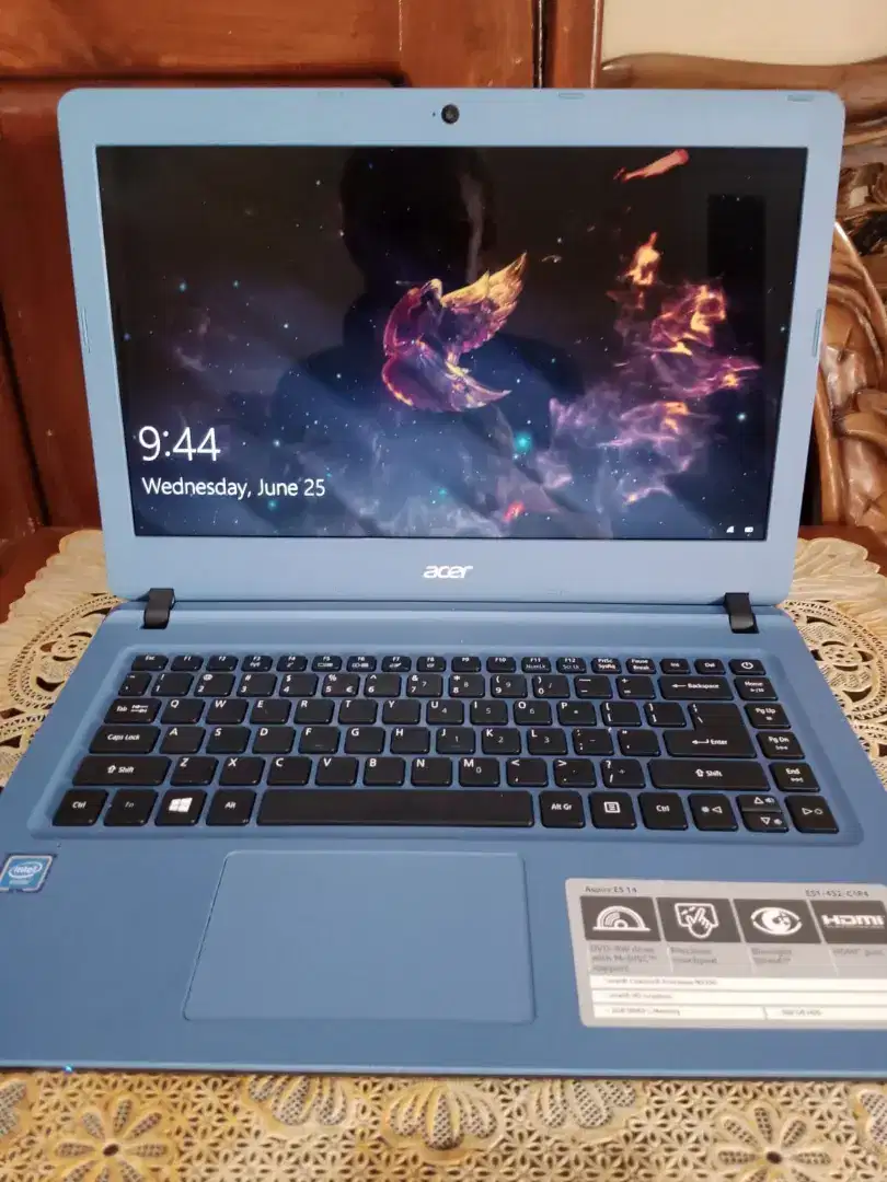 Laptop Acer Aspire ES14 Mulus no Minus