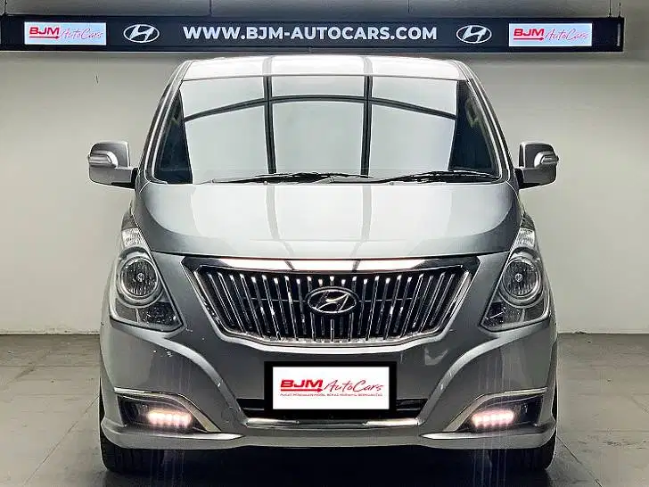 [ DP 15 juta ] Hyundai H1 Royale Limited Bensin 2018 #BJM1#