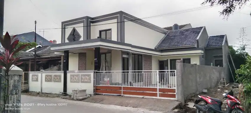 Dijual rumah Hoek luas citra indah city Cileungsi