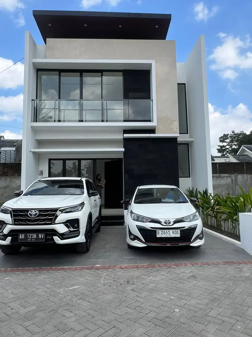Di jual rumah baru grees 2 lantai siap huni di jalan kaliurang km 9,5.