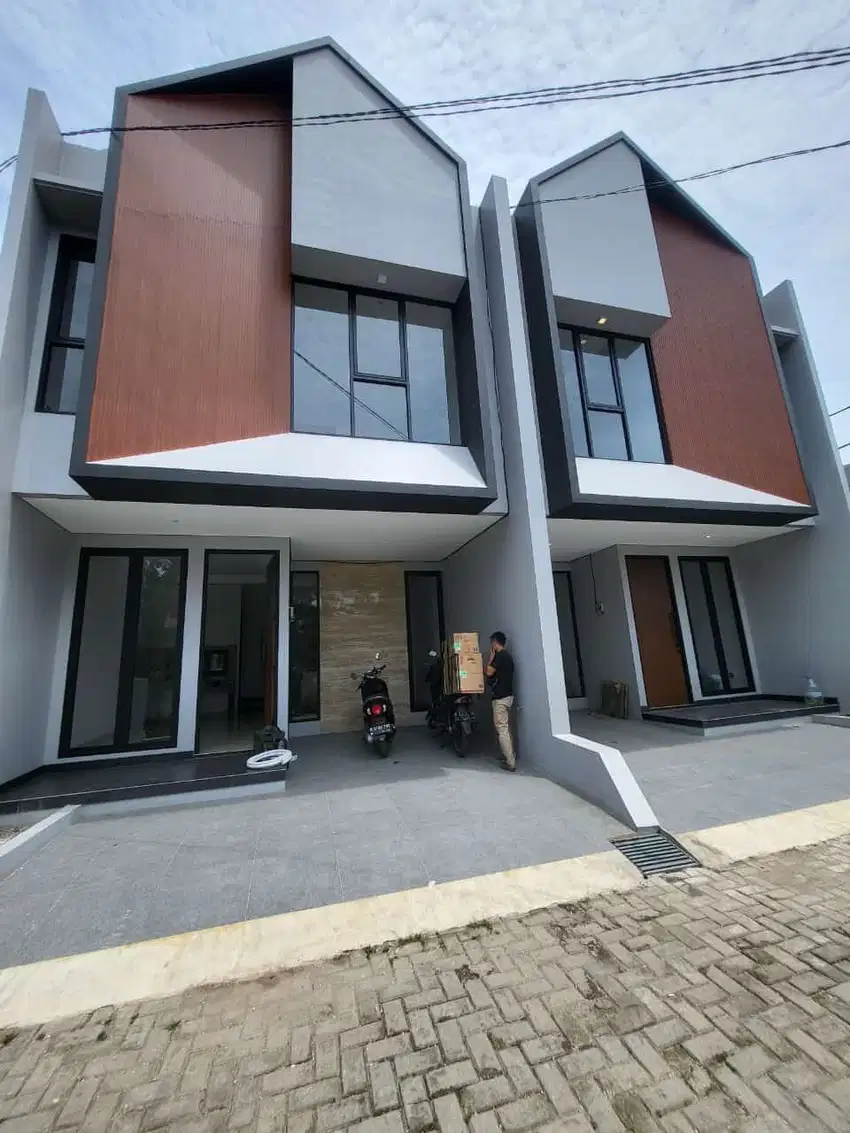Rumah Dekat TMII & LRT Ciracas, Siap Huni, Harga 900 Juta!