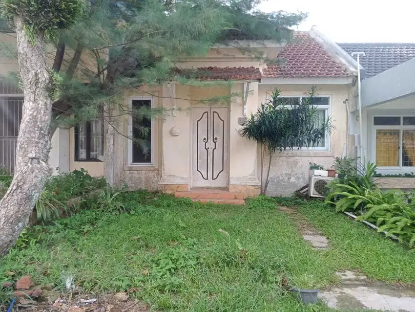 Dijual rumah di tampak siring 9