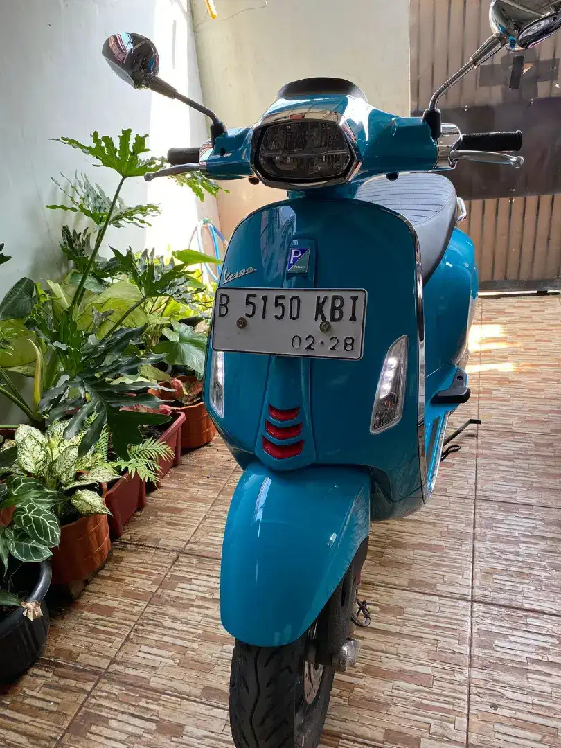 Vespa Sprint Tahun 2022 BU