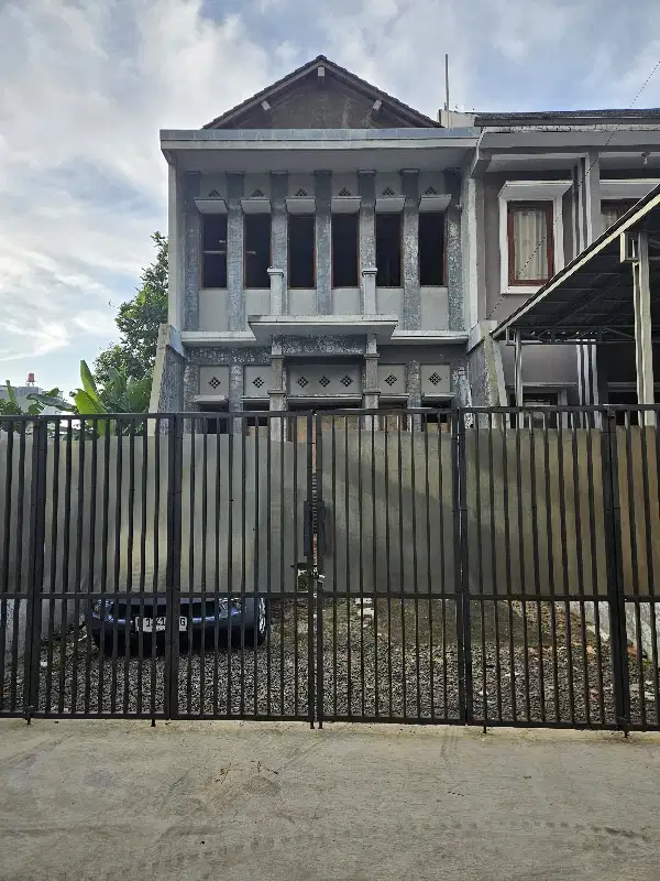 jual rumah jakarta pesanggrahan 70% siap huni